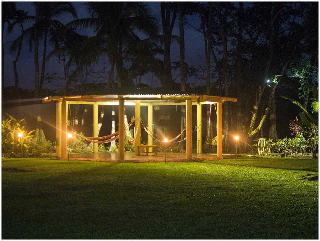 Lirio Lodge Barra de Pacuare Dış mekan fotoğraf