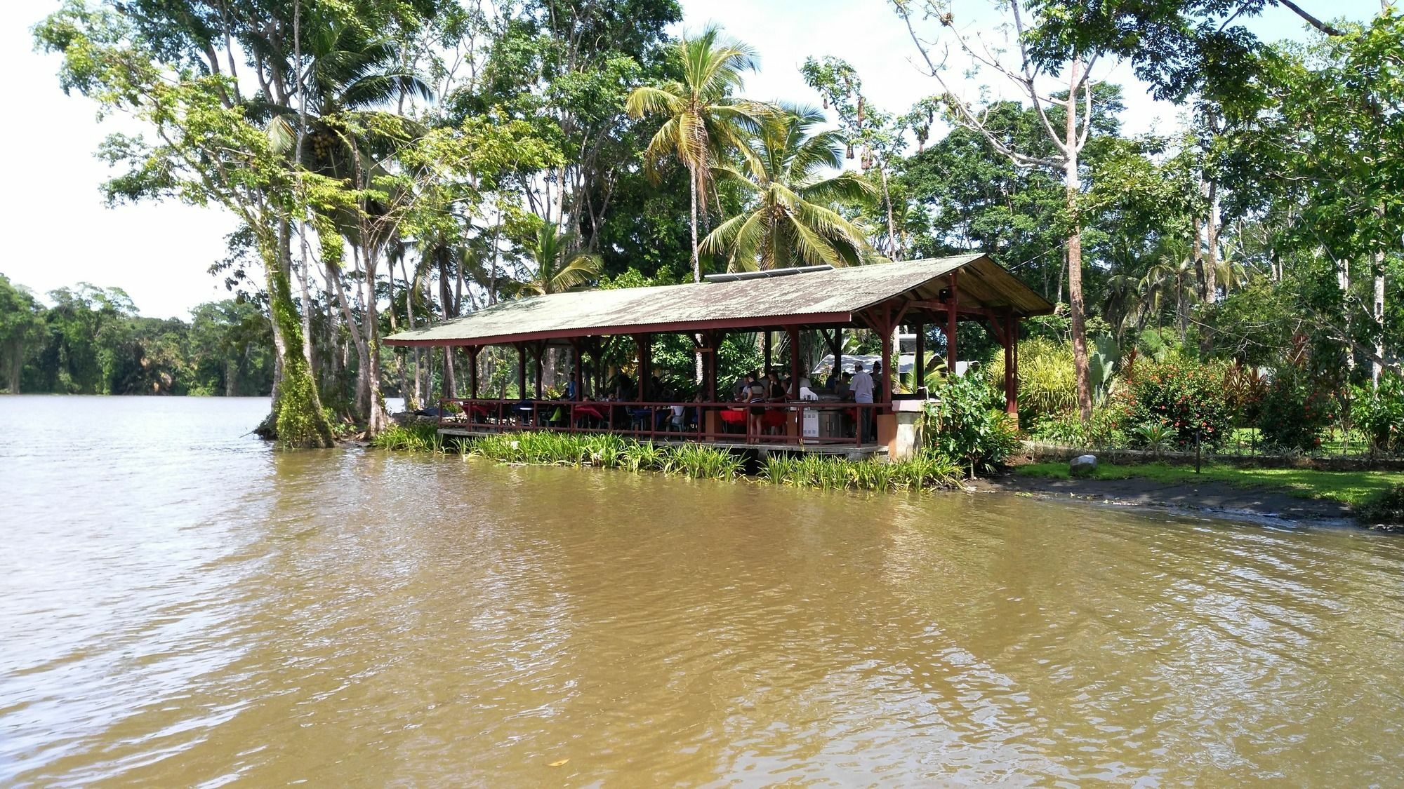 Lirio Lodge Barra de Pacuare Dış mekan fotoğraf